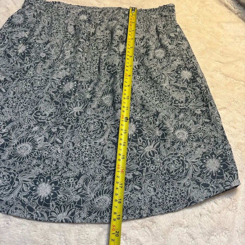 LOFT Mini Skirt Small Blue Grey Floral pattern in White Boho Lined Smocked Waist - Picture 12 of 13